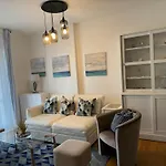 Beachfront Apartment Sea View & Terrace Costa Azzurra Grado アパート