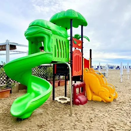Beachfrontgrado Seaview Costa Azzurra Appartement