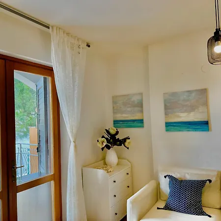 Beachfrontgrado Seaview Apartment & Parking Costa Azzurra