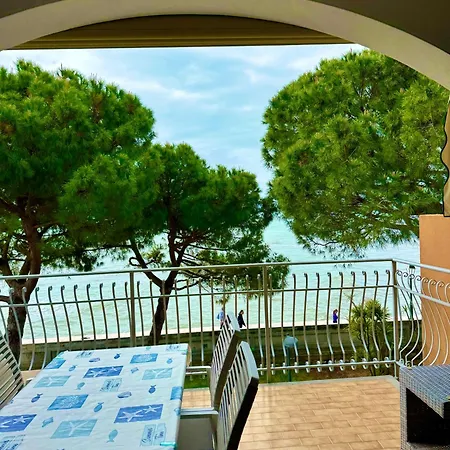 Appartement Mit Meerblick Am Costa Azzura