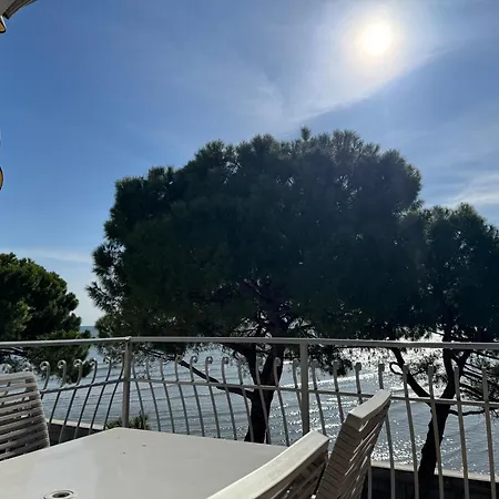 Appartement Beachfrontgrado Seaview Costa Azzurra